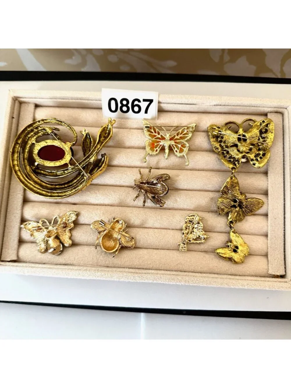 Costume Jewelry Lot Brooches Pins Snake Butterfly Bees Bird